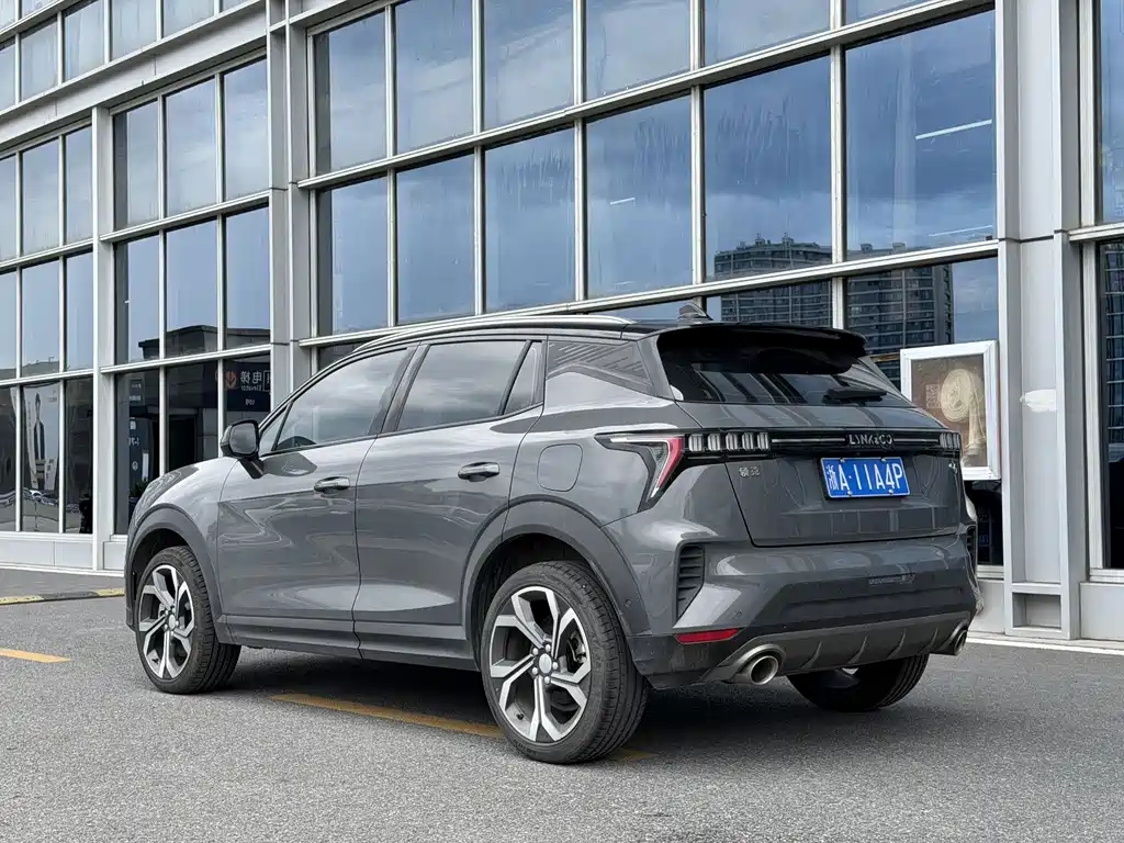 Lynk & Co 06 — миниатюра 4