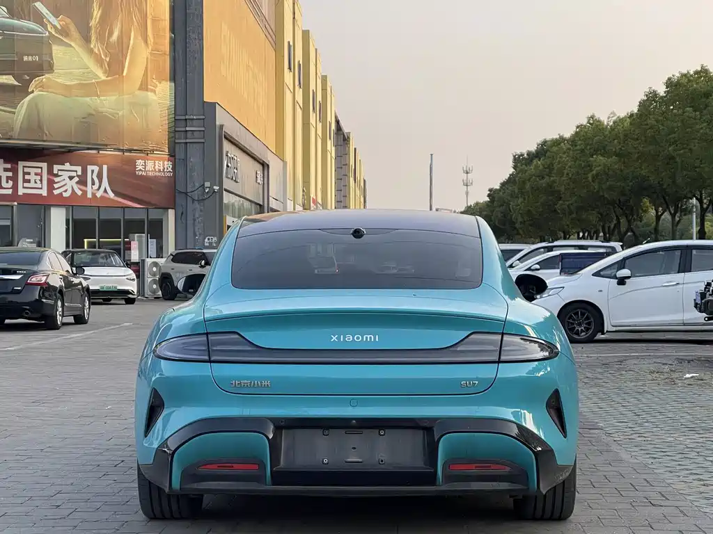 Xiaomi SU7 — миниатюра 3