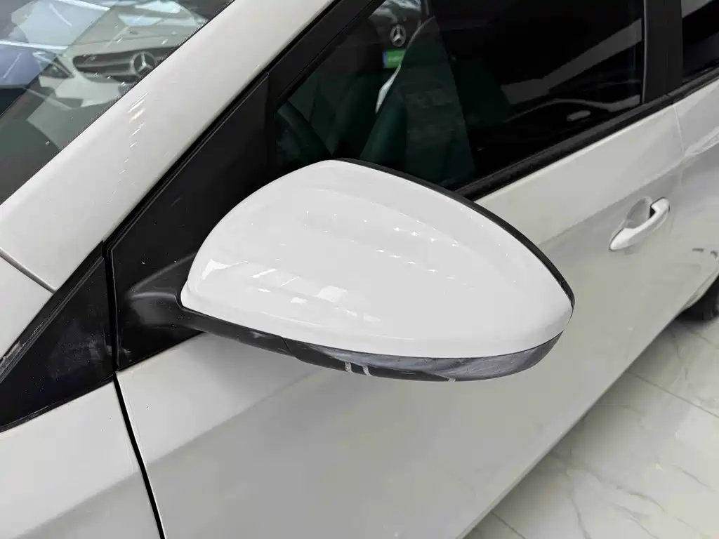 Buick Excelle — миниатюра 24
