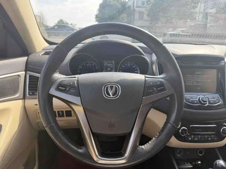 Changan Eado — миниатюра 6