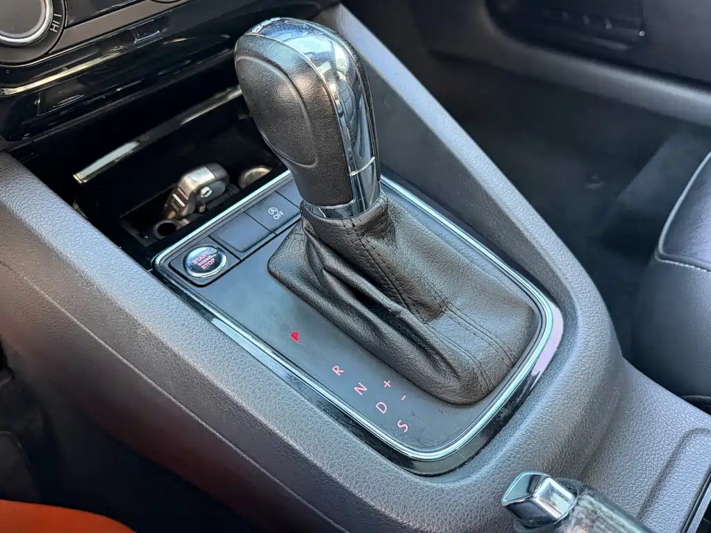 Volkswagen Sagitar — миниатюра 7