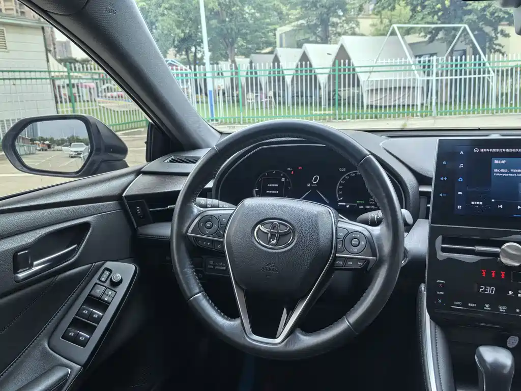 Toyota Avalon — миниатюра 15