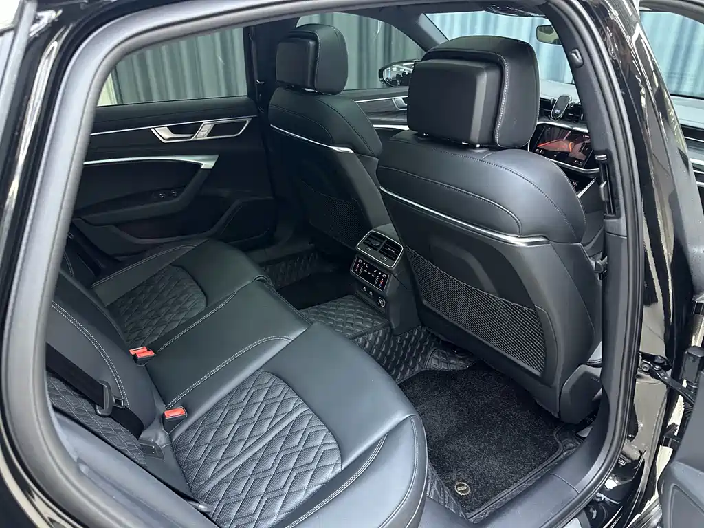 Audi A6L — миниатюра 24