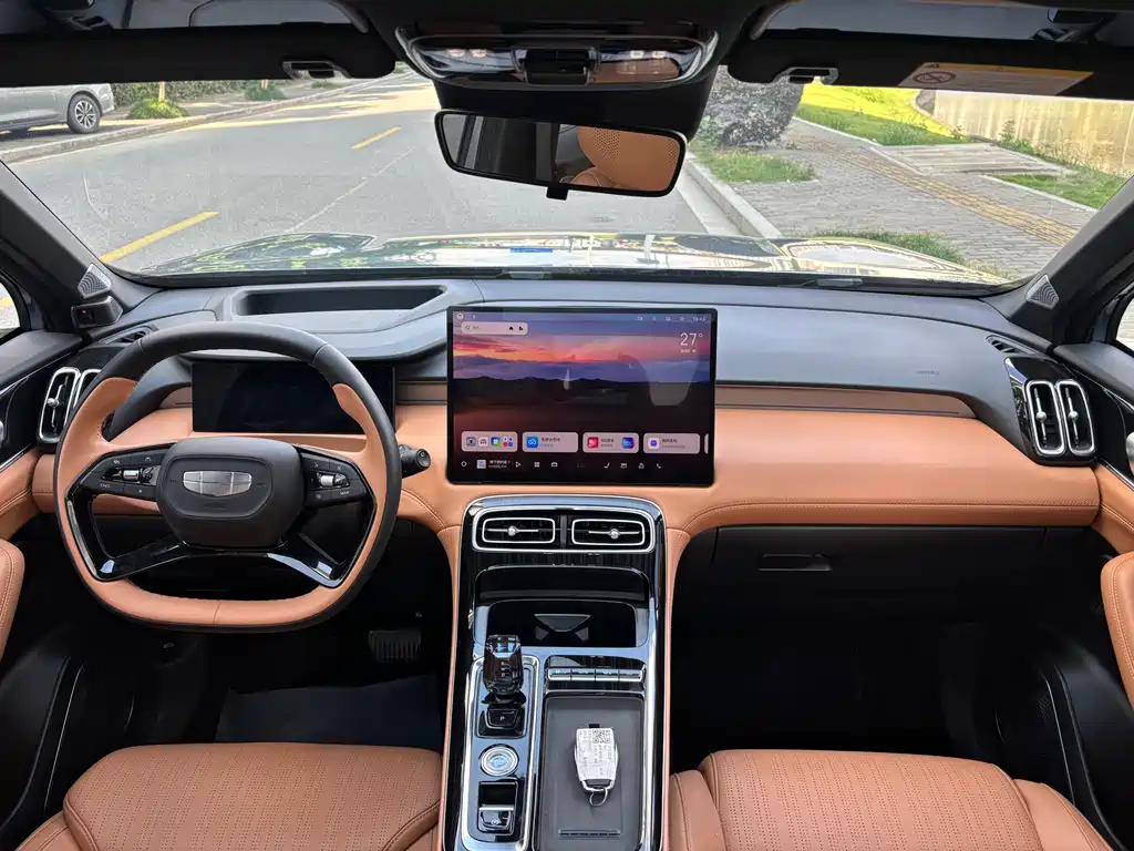 Geely Boyue L — миниатюра 12