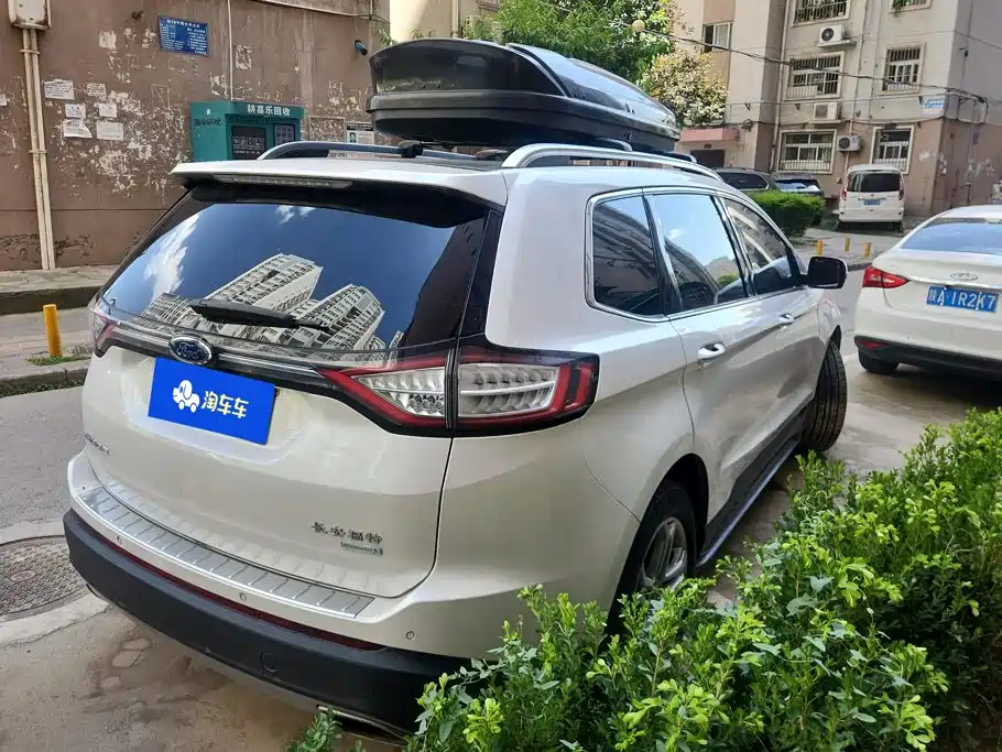 Ford Edge — миниатюра 3