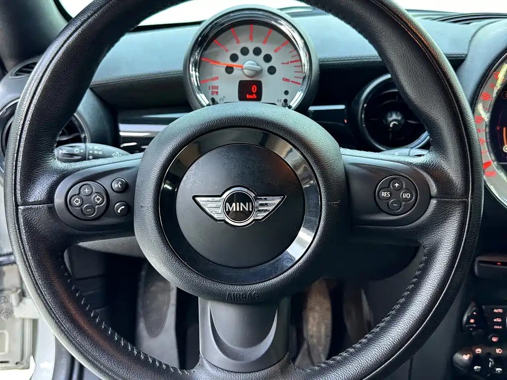 Mini Coupe 2012 1.6L COOPER