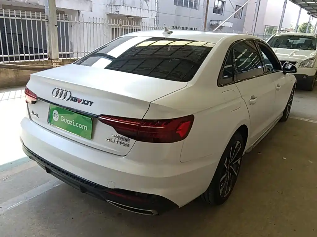 Audi A4L — миниатюра 7