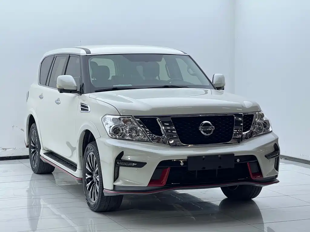 Nissan Patrol — миниатюра 3