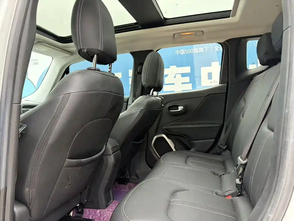 Jeep Renegade — миниатюра 4