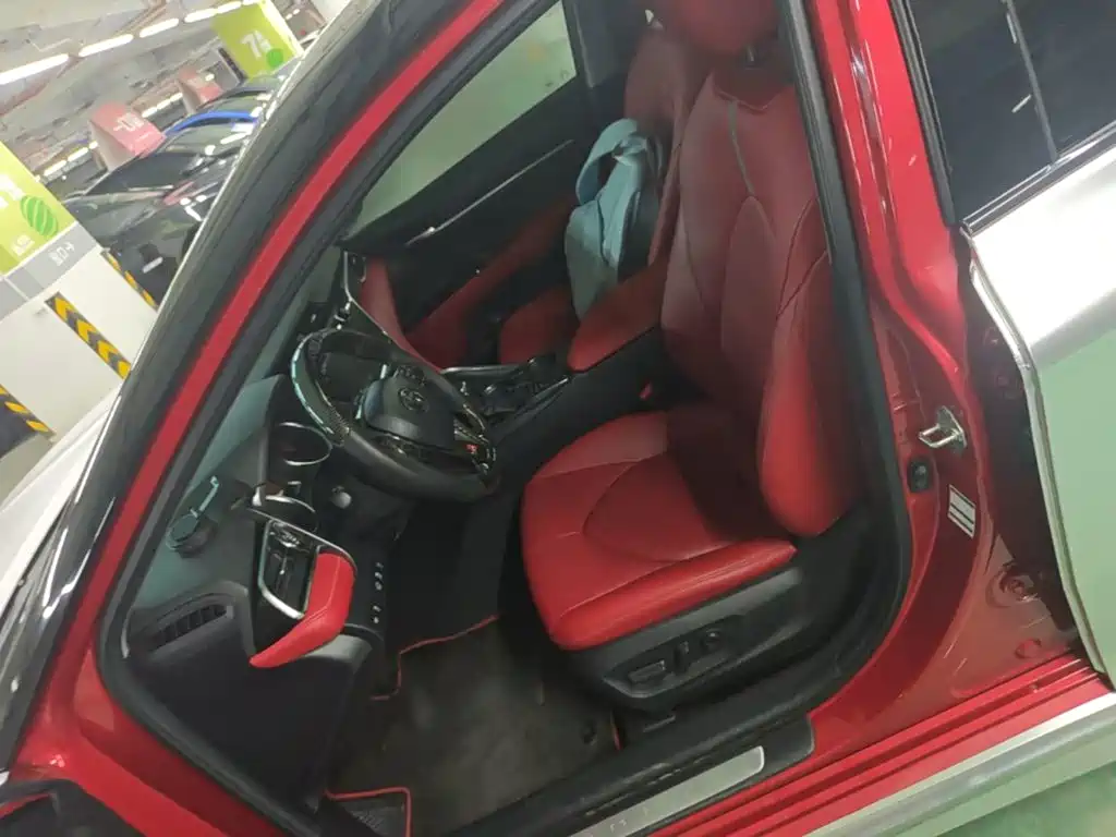Toyota Camry — миниатюра 15
