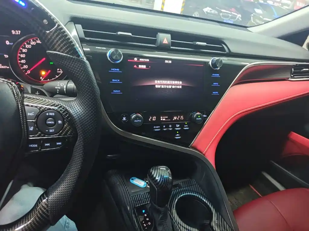 Toyota Camry — миниатюра 13