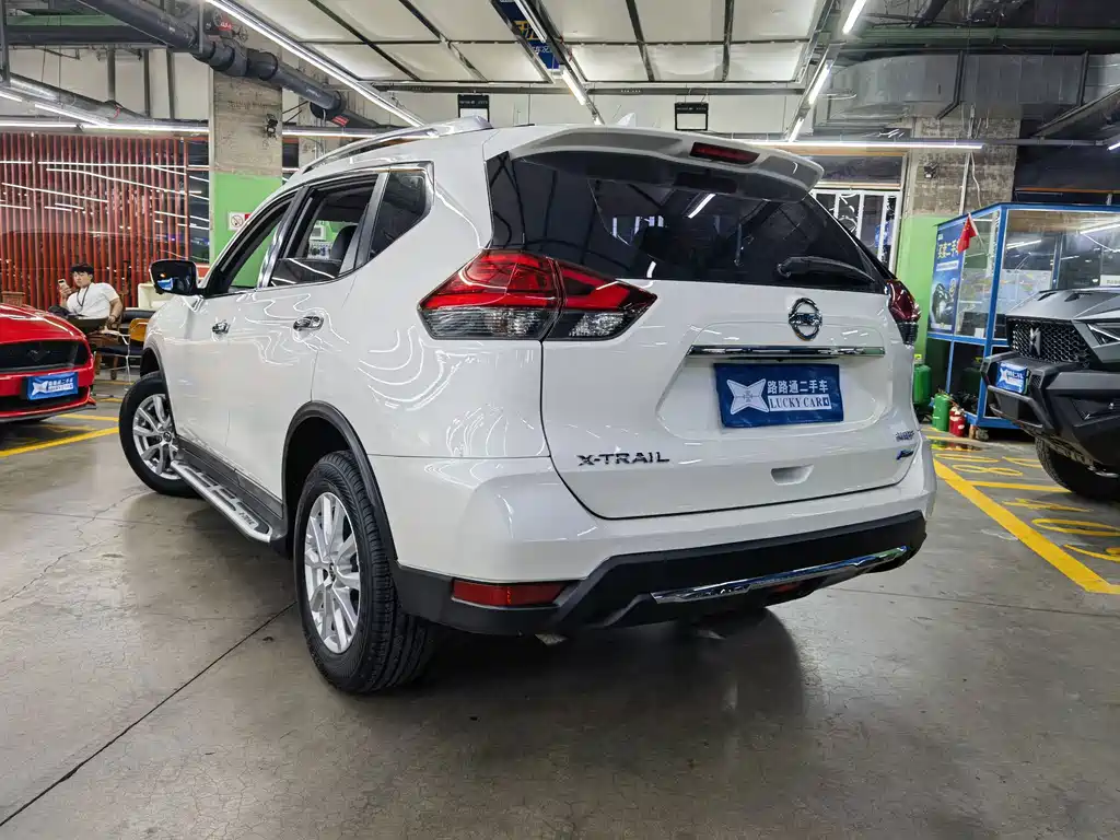 Nissan X-Trail — миниатюра 6
