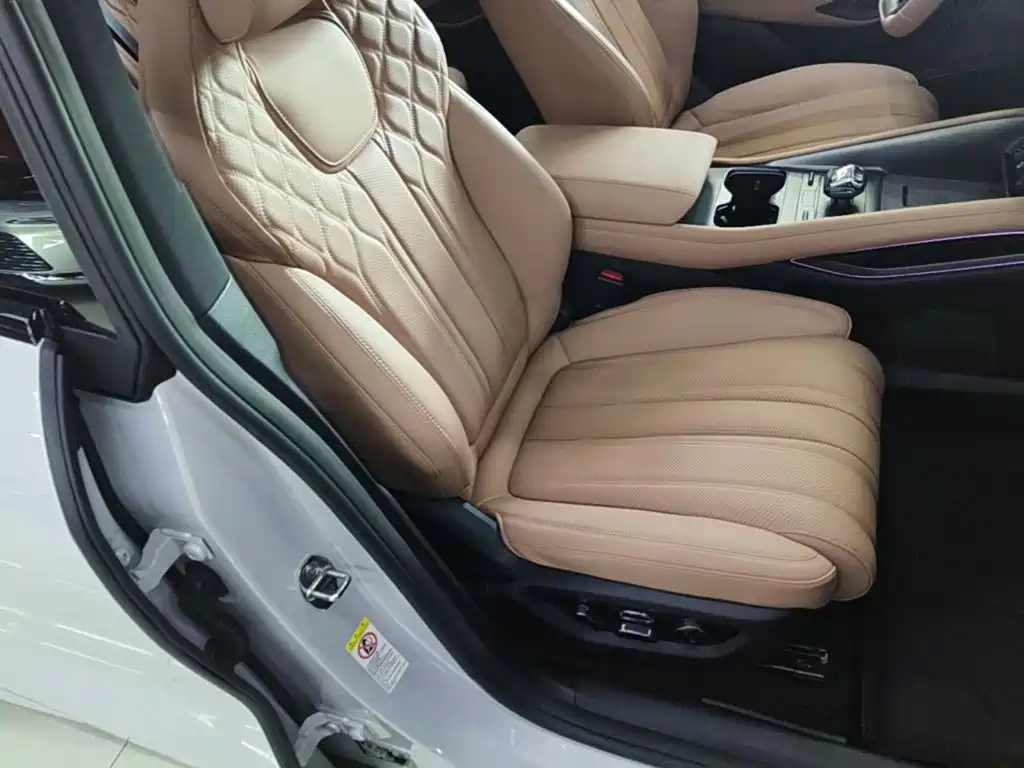 BYD L EV — миниатюра 25