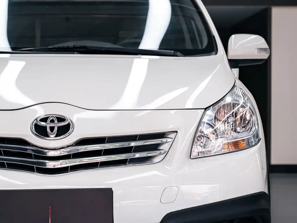 Toyota Verso — миниатюра 6