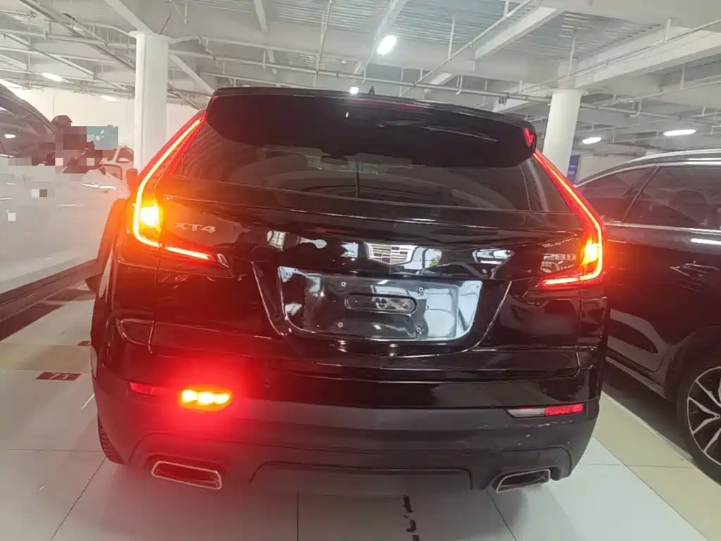 Cadillac XT4 — миниатюра 6