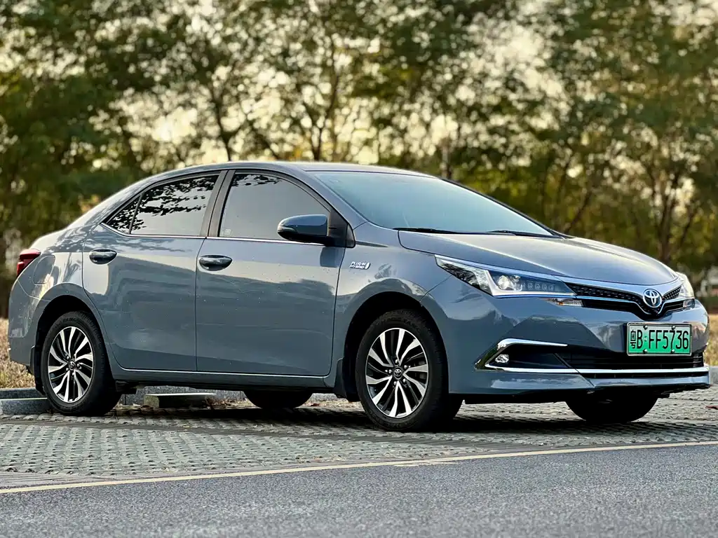 TOYOTA COROLLA DUAL ENGINE E+