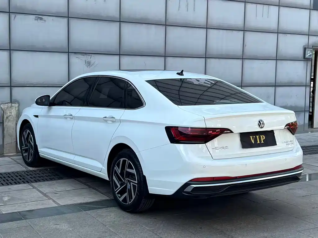 Volkswagen Sagitar — миниатюра 16