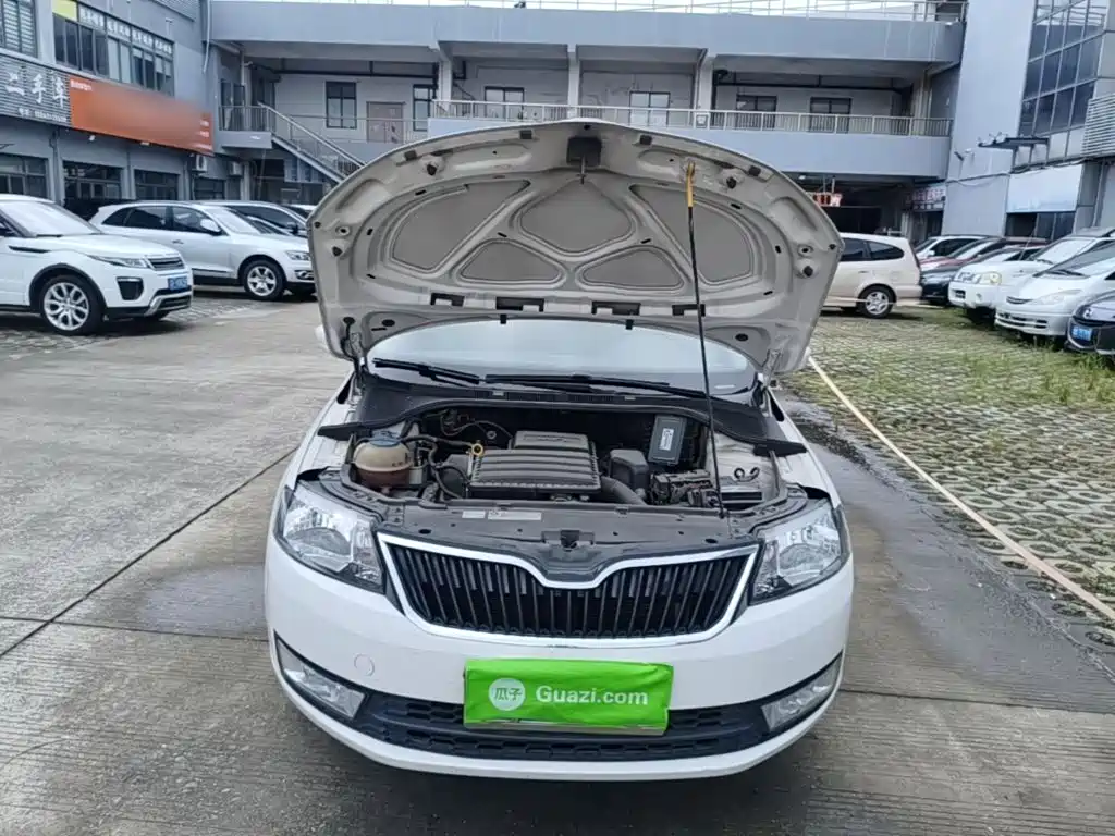 Skoda Rapid Spaceback — миниатюра 20
