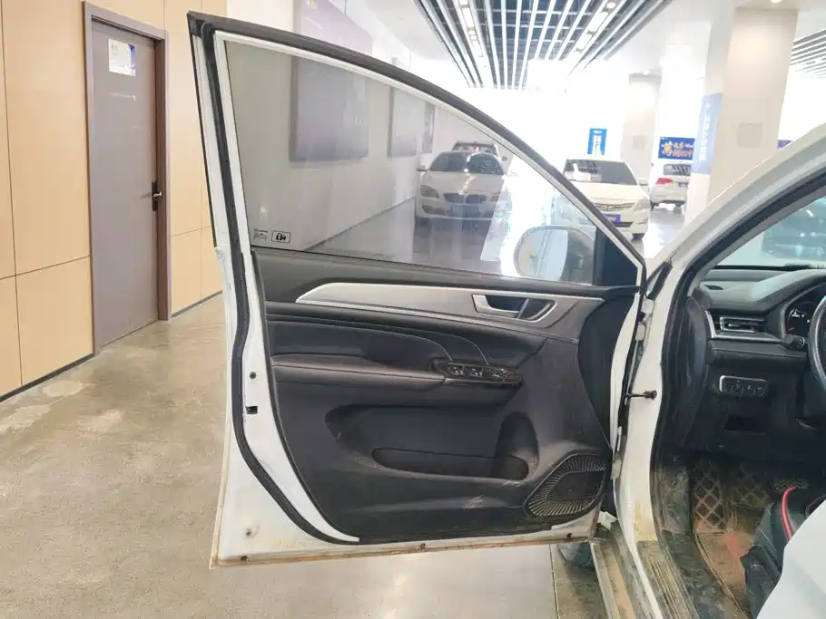 Haval M6 — миниатюра 7