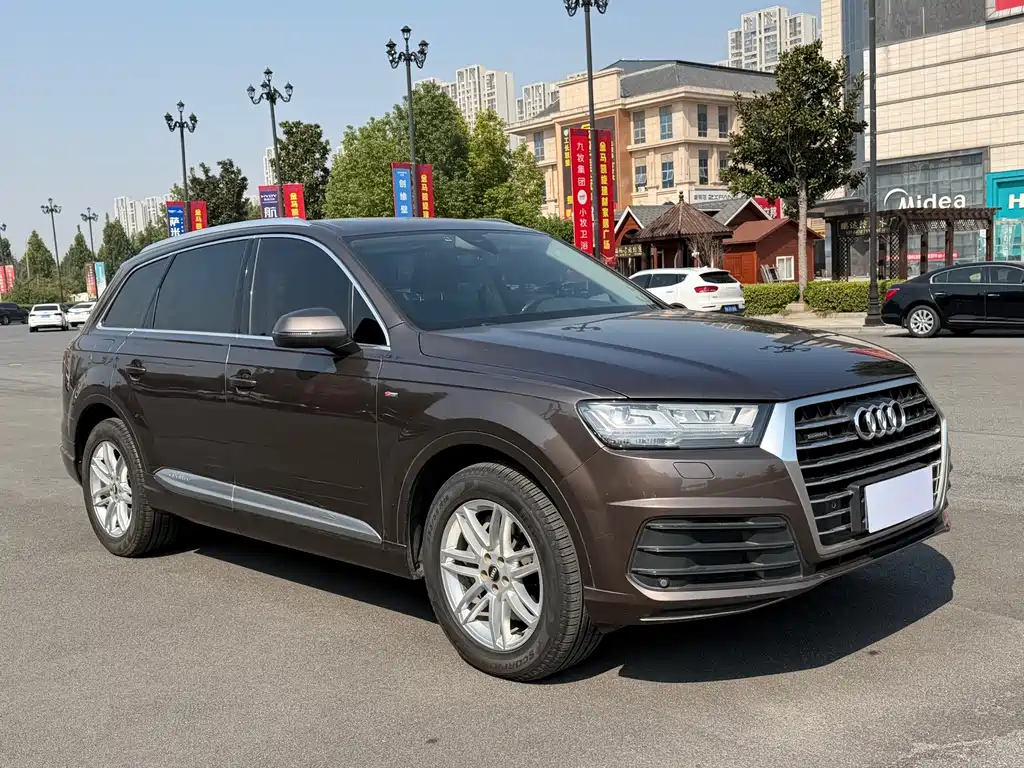 Audi Q7 — миниатюра 3