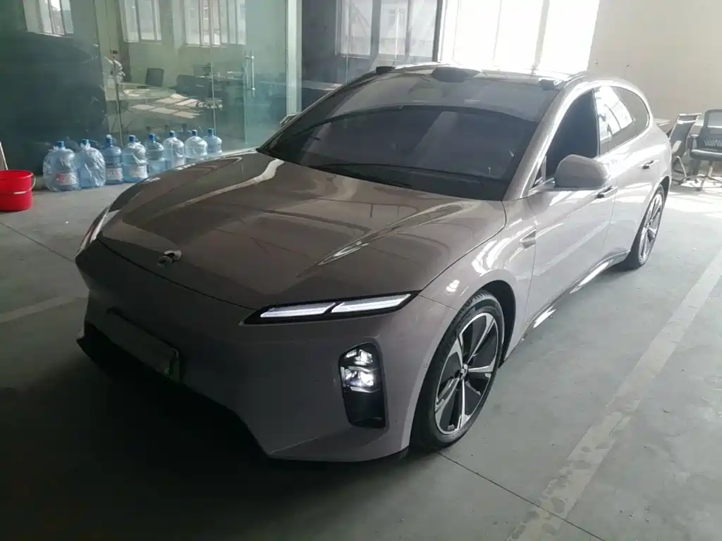 NIO ET5T — миниатюра 2