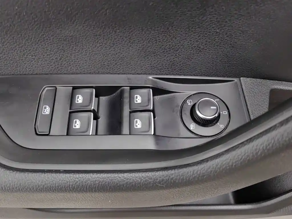 Skoda Superb — миниатюра 9