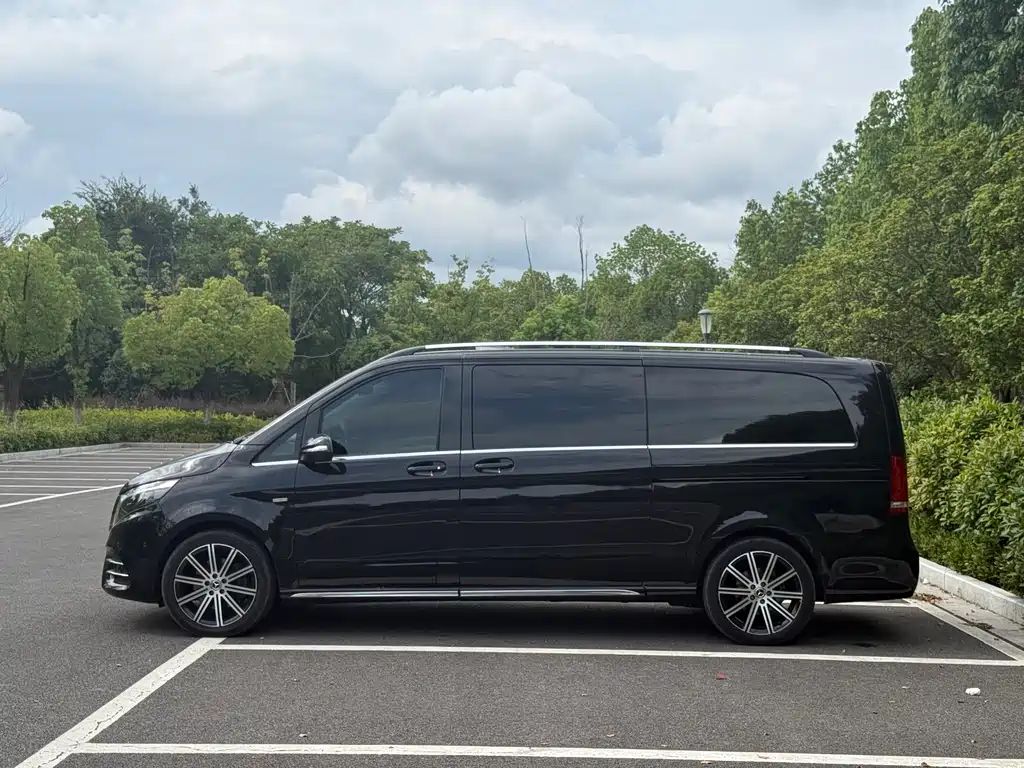 Mercedes-Benz V-Class — миниатюра 7