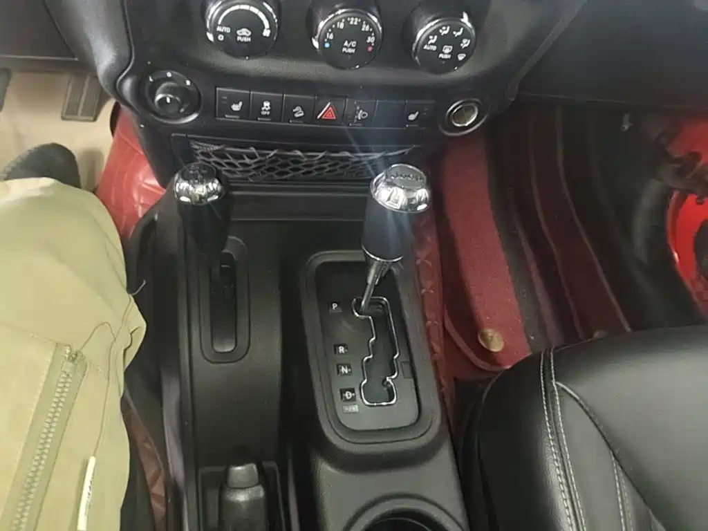 Jeep Wrangler — миниатюра 14