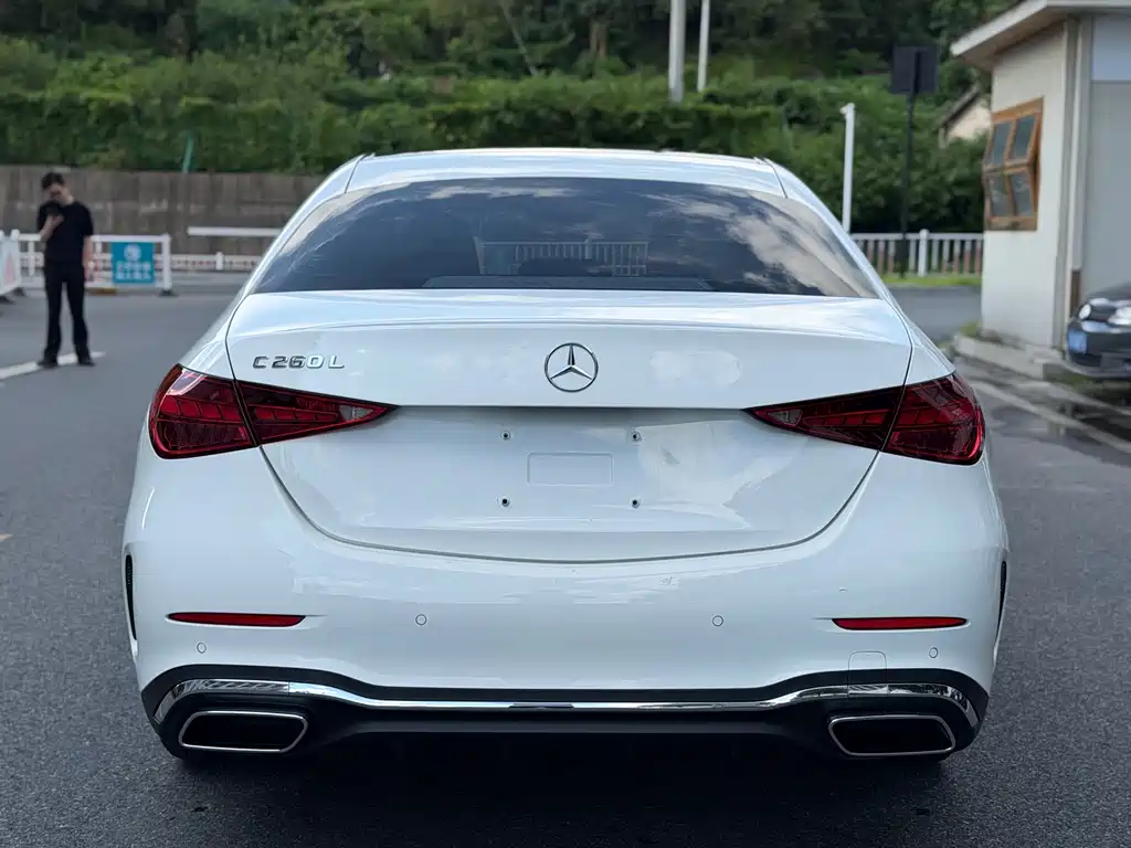 Mercedes-Benz C-Class — миниатюра 14