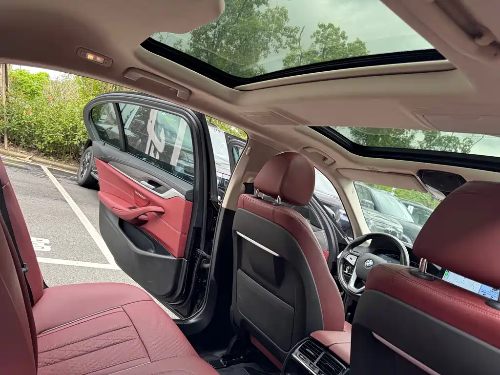 BMW 5 Series — миниатюра 17
