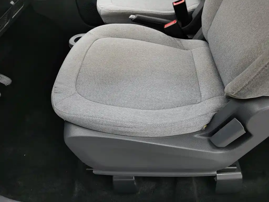 Wuling MINIEV — миниатюра 20