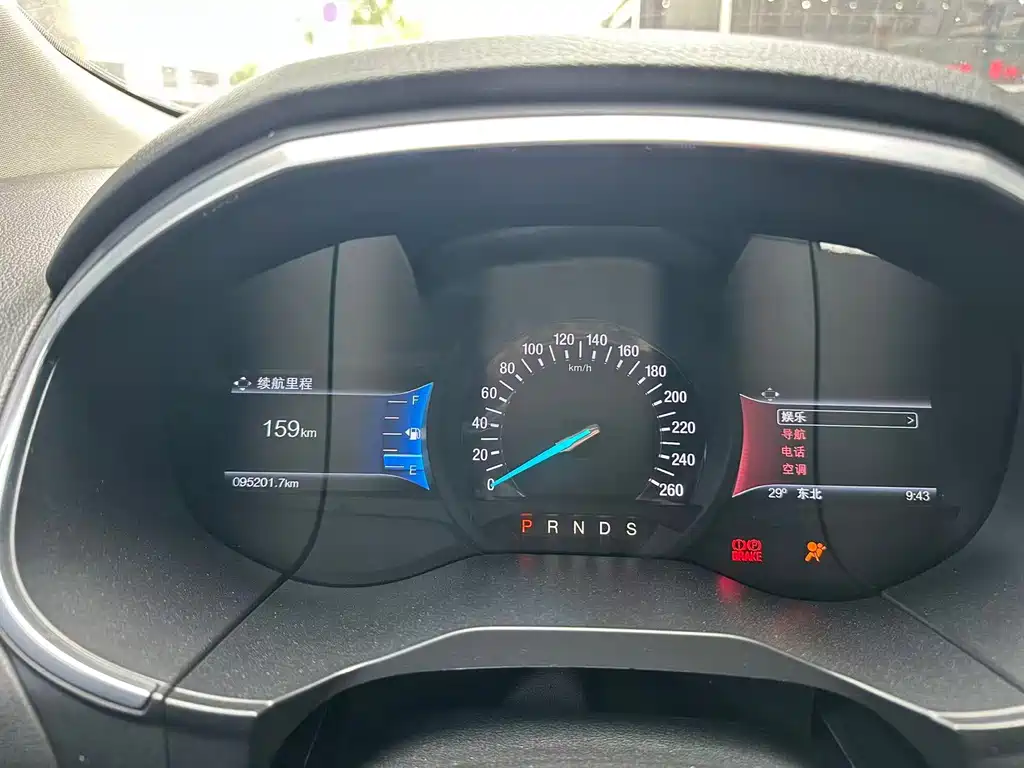 Ford Edge — миниатюра 14