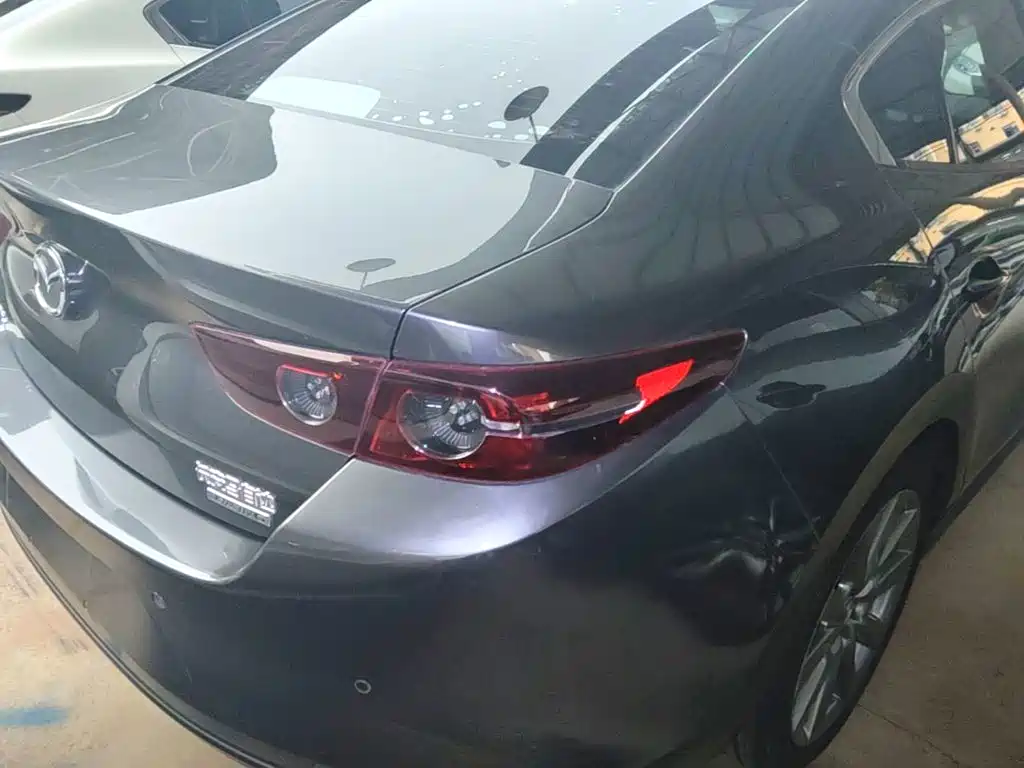 Mazda 3 Axela — миниатюра 8