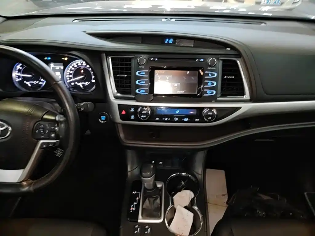 Toyota Highlander — миниатюра 13