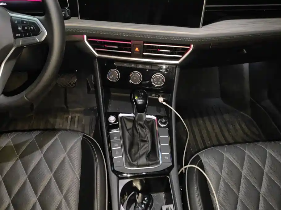 Volkswagen Sagitar — миниатюра 16