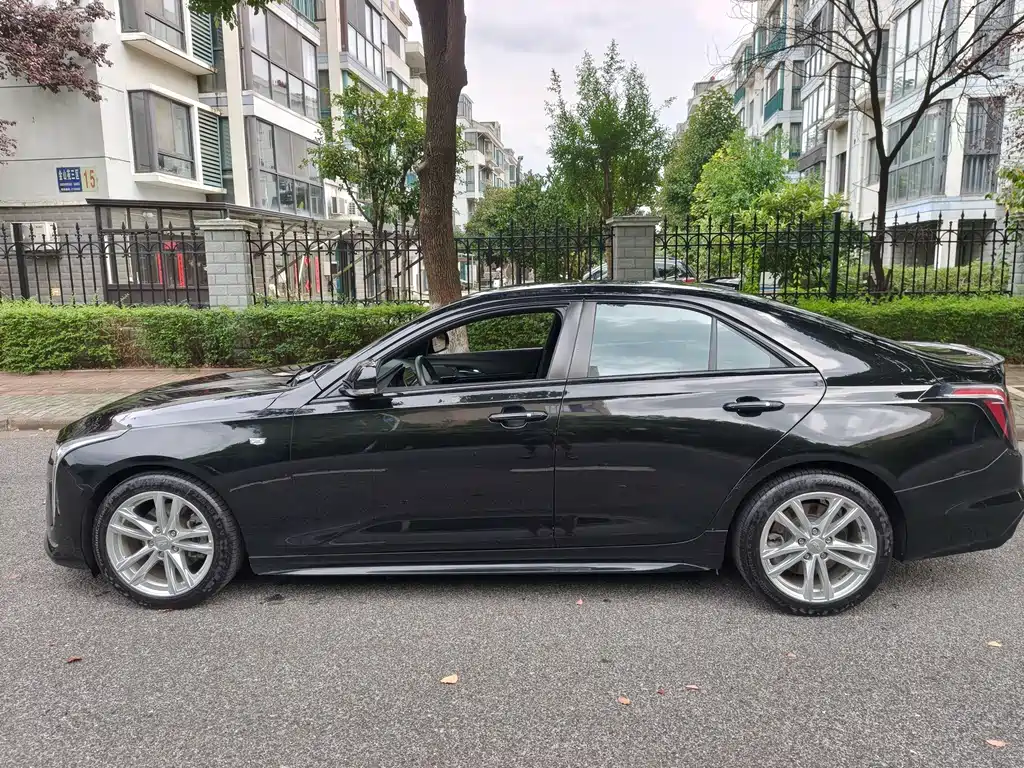 Cadillac CT4 — миниатюра 3