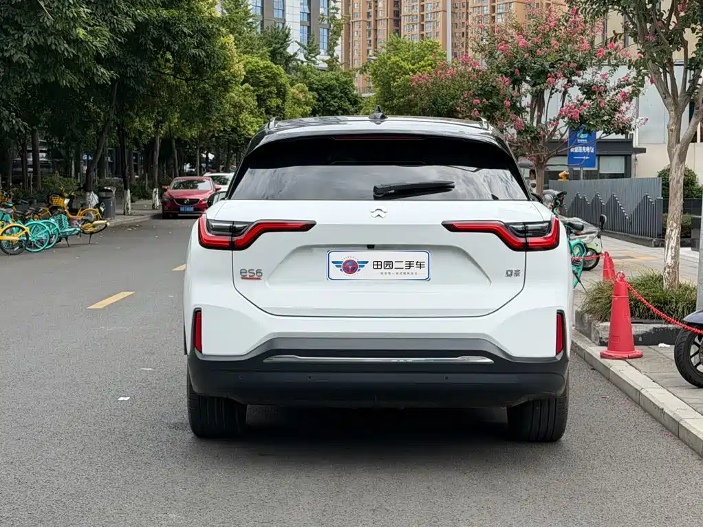 NIO ES6 — миниатюра 5