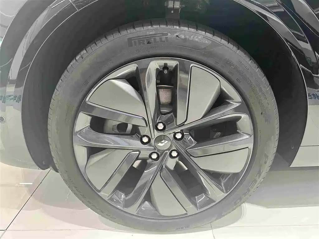 Li Auto Li L6 — миниатюра 4