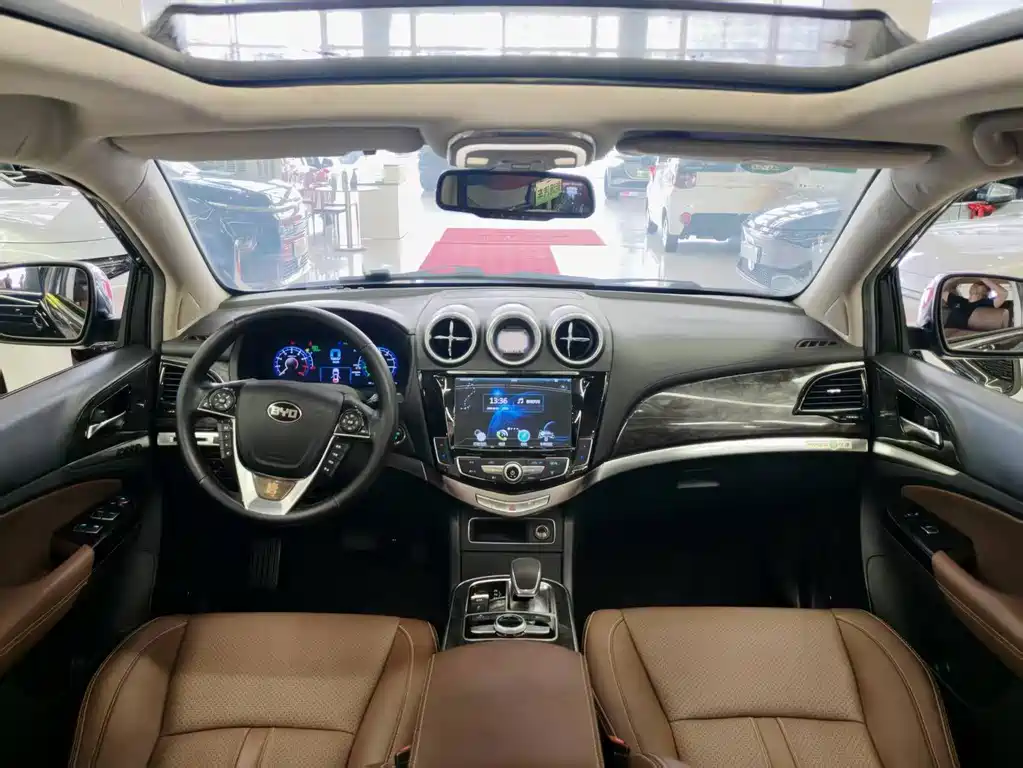 BYD Tang New Energy — миниатюра 11