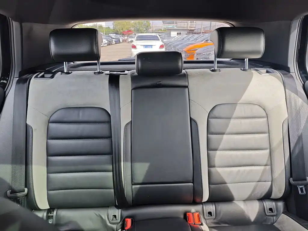 Volkswagen Golf — миниатюра 10