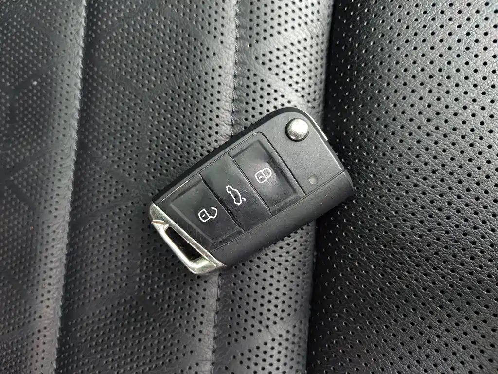 Volkswagen CC — миниатюра 13