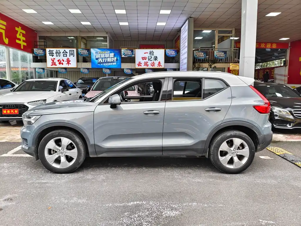 Volvo XC40 — миниатюра 11
