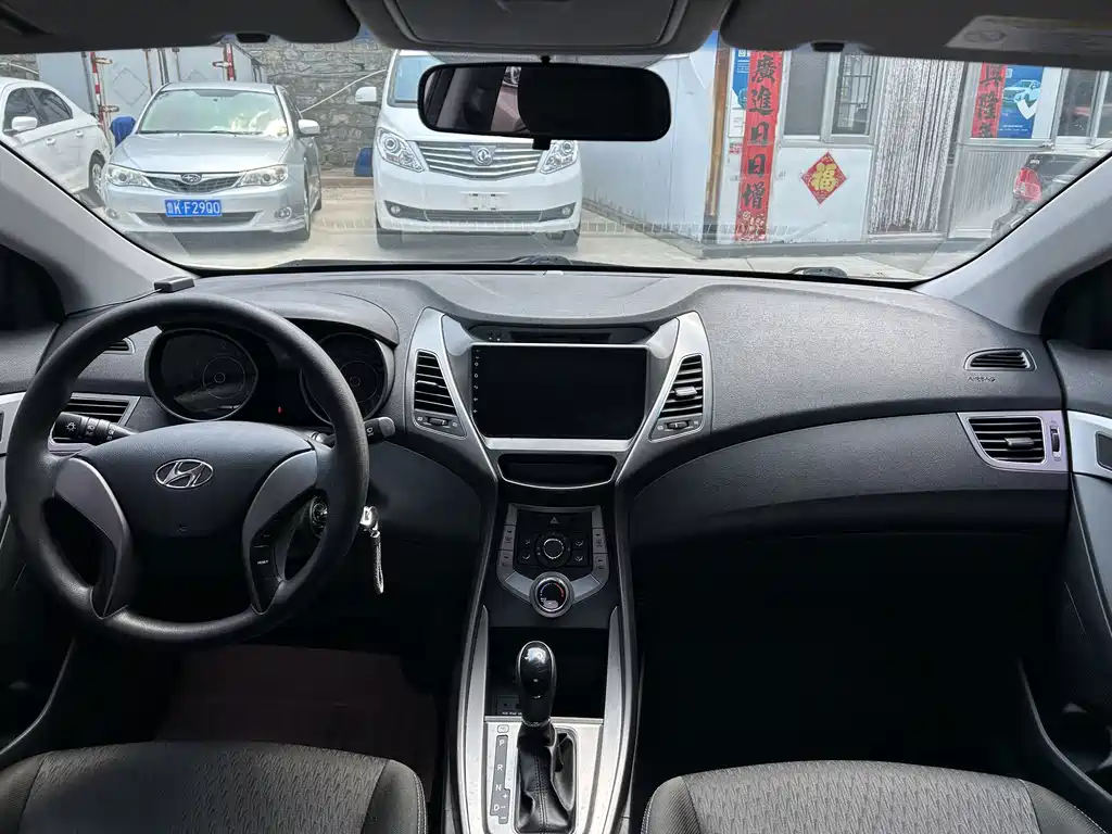 Hyundai Elantra Langdong — миниатюра 4