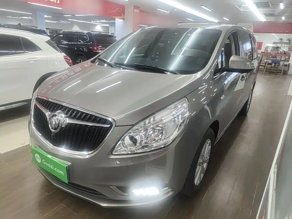 Buick GL8 — миниатюра 2