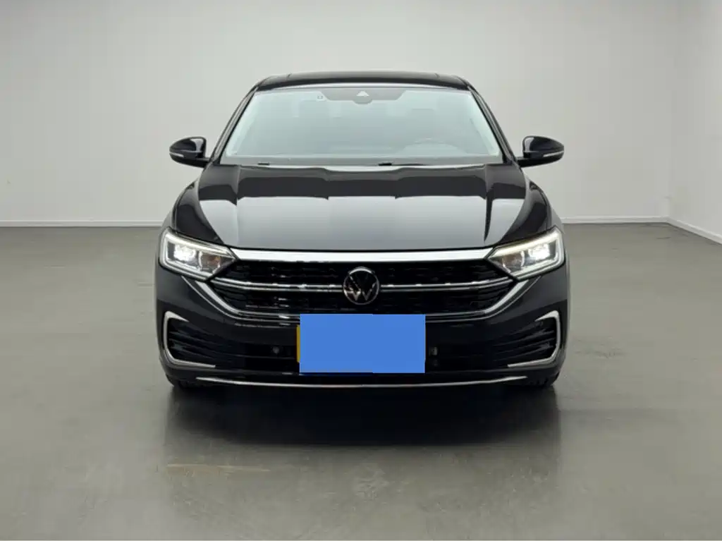 Volkswagen Sagitar — миниатюра 2