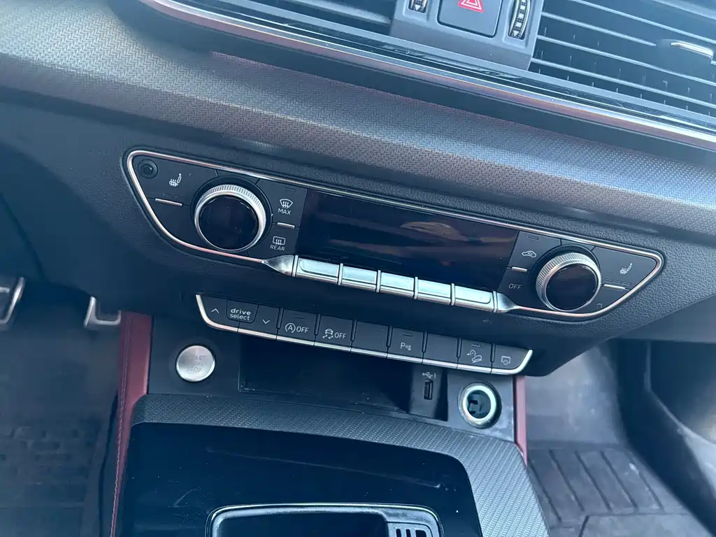 Audi Q5L — миниатюра 8