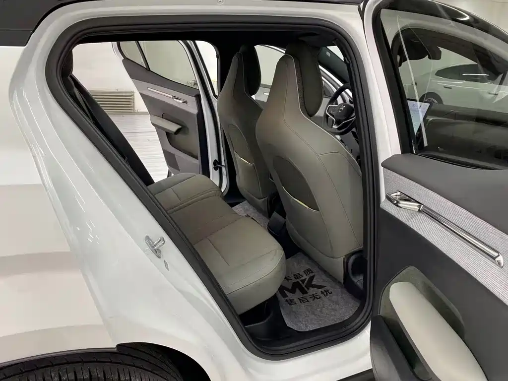 Volvo EX30 — миниатюра 8