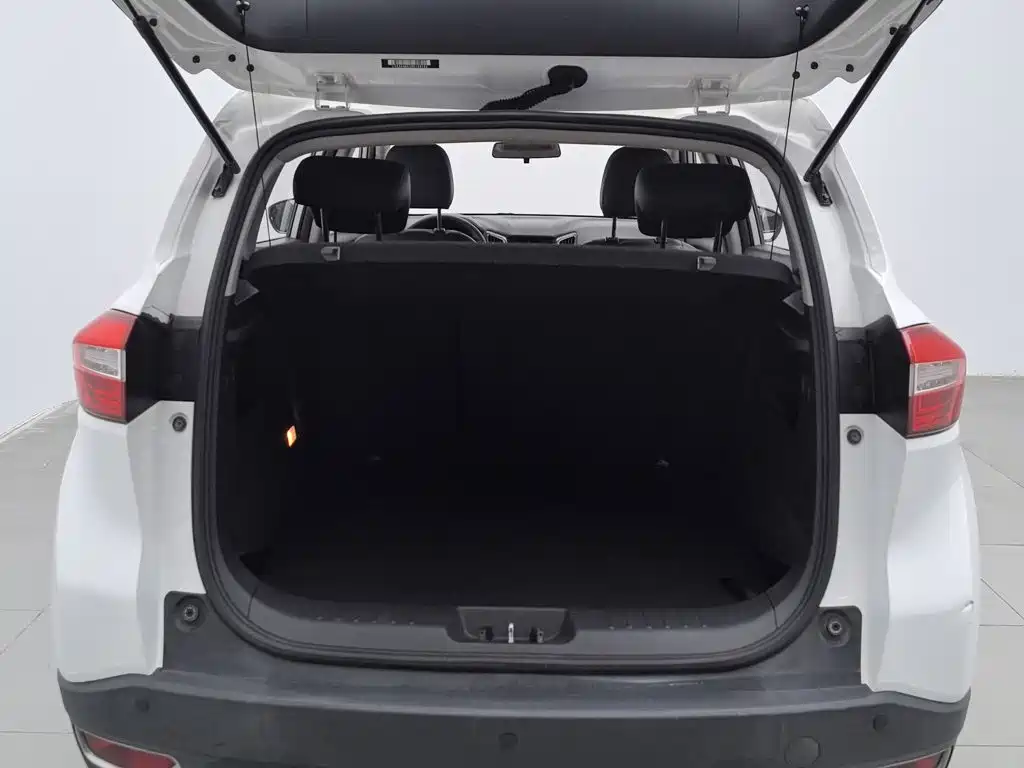 Changan CS15 — миниатюра 16