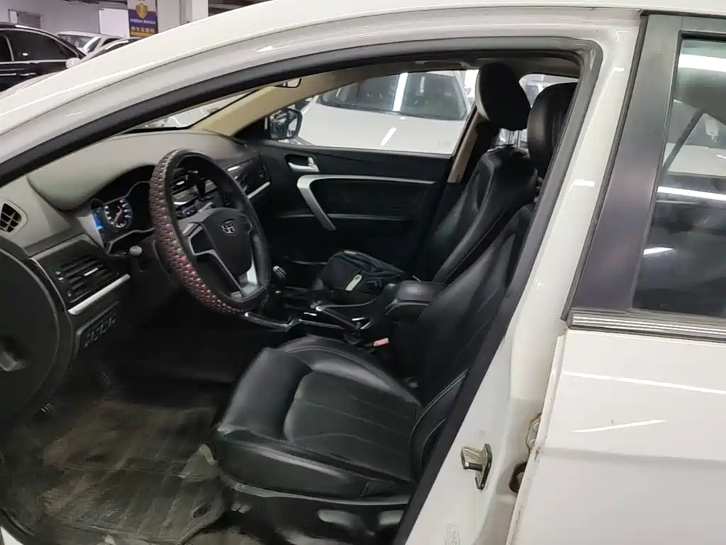Geely Emgrand — миниатюра 15
