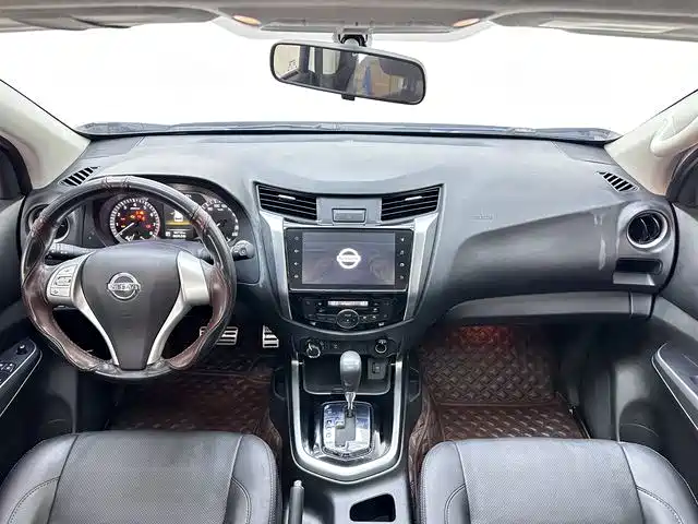 Nissan Terra — миниатюра 8